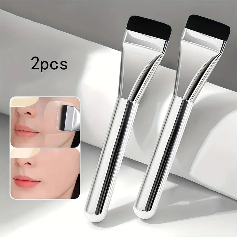 Multi-Use Ultra-Fine Hypoallergenic Nylon Bristle Oval Foundation Brush, Ideal for Face Contouring & Flawless Makeup